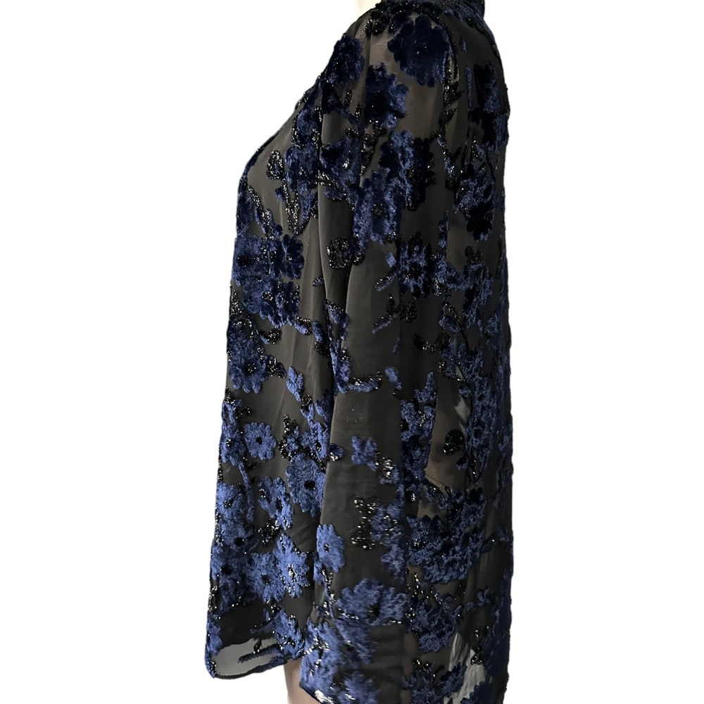 Alice + Olivia black top with blue velvet detailing. Size Medium. Gorgeous - Picture 15 of 16